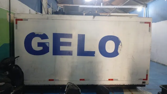 CÂMARA FRIA / BAÚ REFRIGERADO 4m x 2m | R$ 15.000