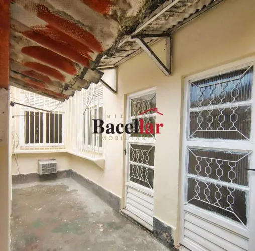 Casa de rua : Linear / Residencial / Marechal Hermes