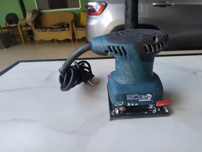 Lixadeira Bosch GSS 140 220 volts/220W