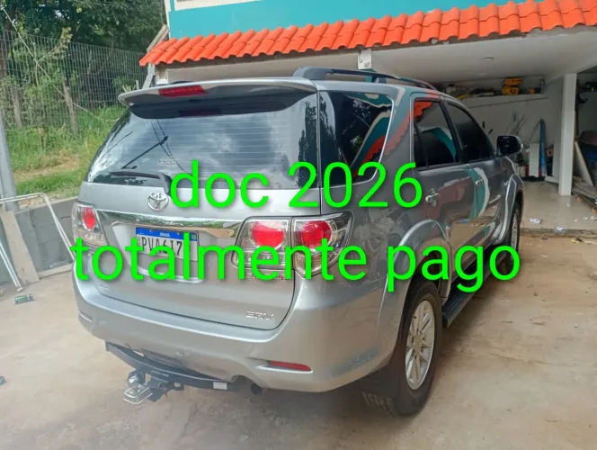 Toyota Hilux SW4 SRV D4-d 4X4 3.0 TDI Dies. AUT 2015