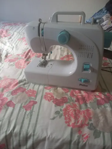 Máquina de costura