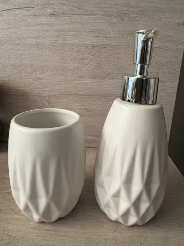 JOGO DE BANHEIRO BRANCO PORCELANA 2 PEÇAS