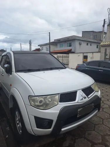 Mitsubishi L200 Triton HPE 3.2 CD TB Int.diesel AUT 2012