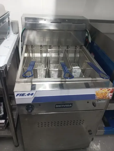 NZ. Fritadeira industrial elétrica 40 litros METVISA