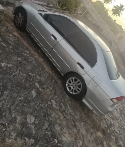 Honda Civic Sedan LX 1.7 16V 115cv Mec. 4P 2004