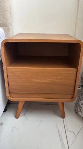 mesa de cabeceira 