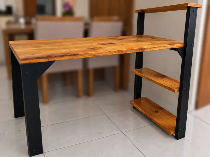 Mesa para computador ou para estudos