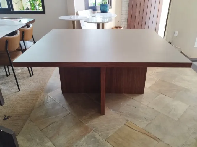 Mesa de jantar 8 lugares