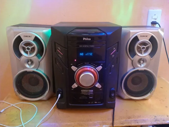 Vendo ou Troco Som, Pegando Perfeitamente Bastante Alto Graves. Só não tenho controle..!!!