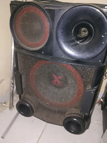 Caixas LG xboom 