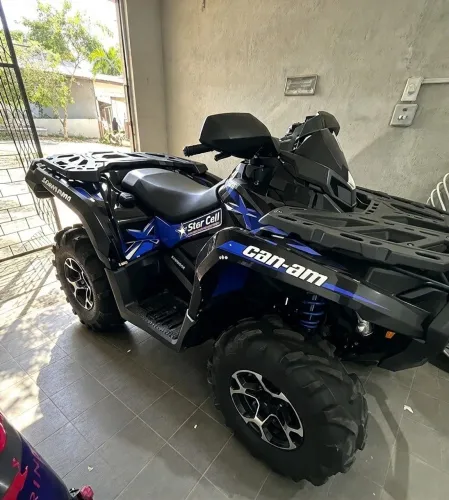 Can Am Outlander 1000 XT 