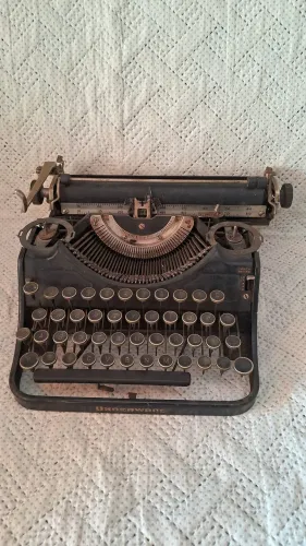 Maquina de escrever antiga made u.s.a