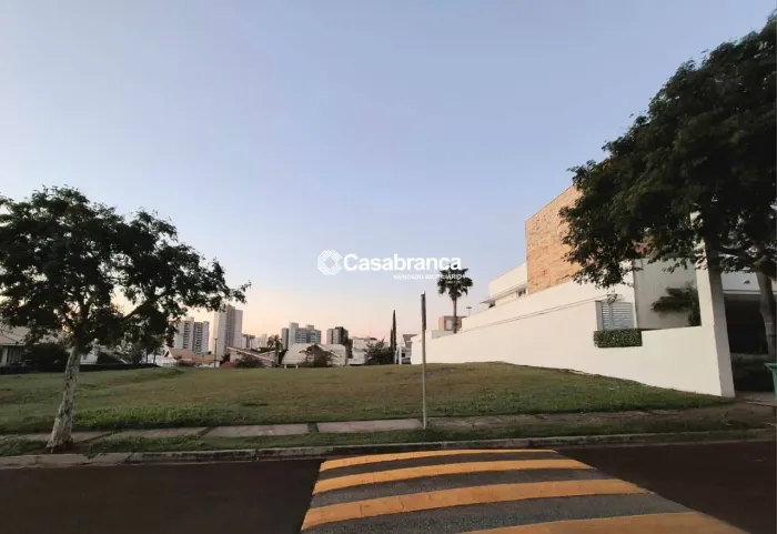 Terreno à venda com 450 m² - Condomínio Ângelo Vial - Parque Campolim - Sorocaba/SP