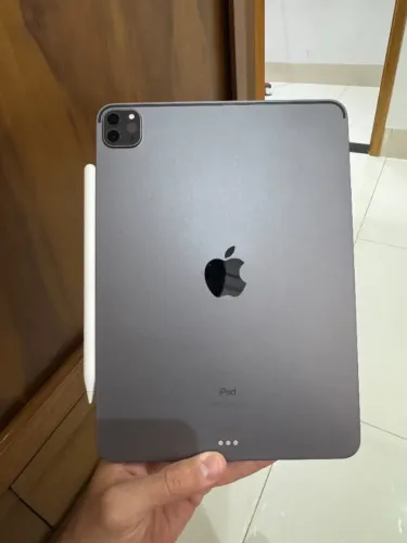 iPad Pro (11'') 2a geração + Apple Pencil + Capa Apple