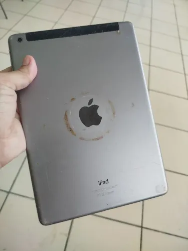 iPad Air ( com defeito)