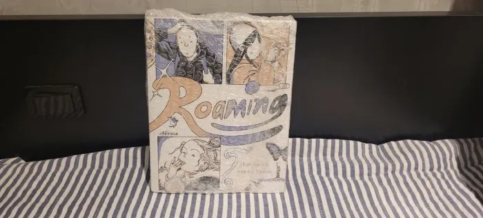 Roaming HQ de Jillian e Mariko Tamaki.