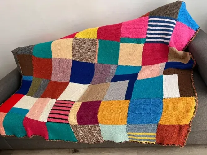 Manta de tricô estilo patchwork
