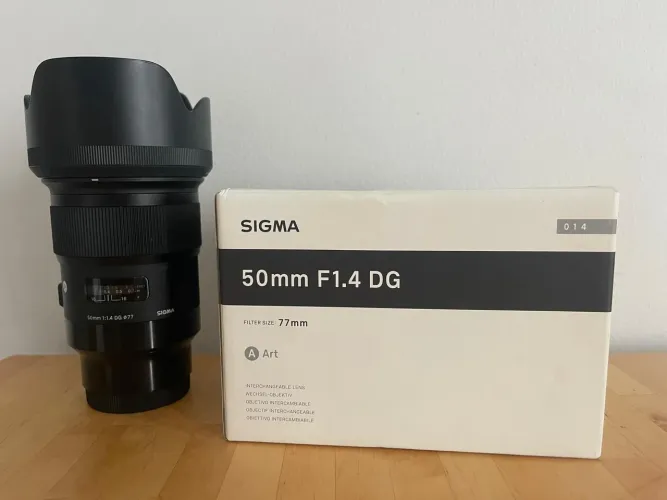 Sigma 50mm F/1.4 - Montagem Sony E