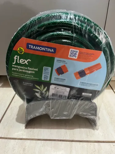 Mangueira para Jardim 20 Metros com Esguicho e Suporte TRAMONTINA