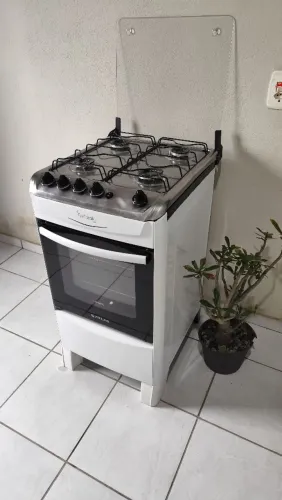 - Vendo "Fogão ATLAS 4 BocaS Automático Tudo OK