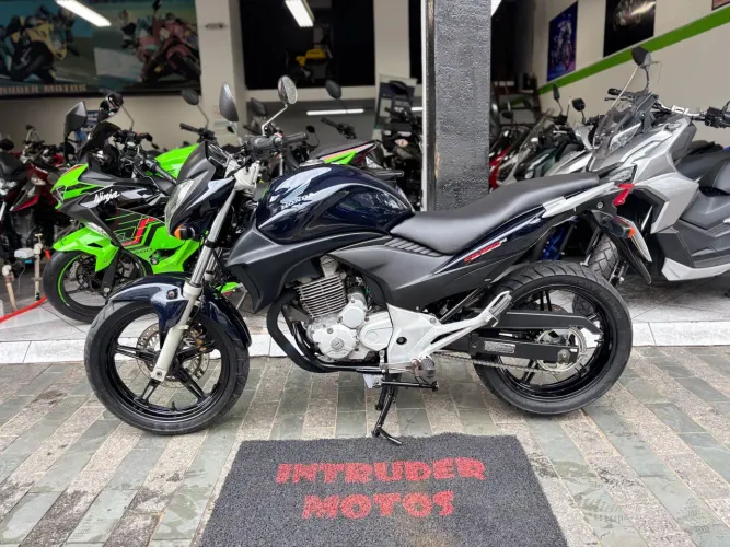 Cb 300R