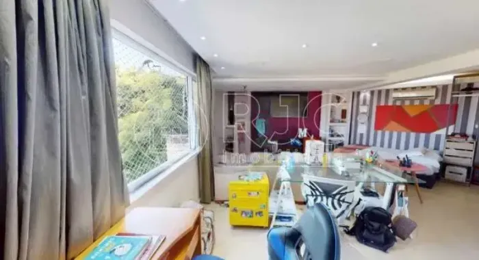 Casa para venda tem 300 metros quadrados com 5 quartos em Laranjeiras - Rio de Janeiro - R