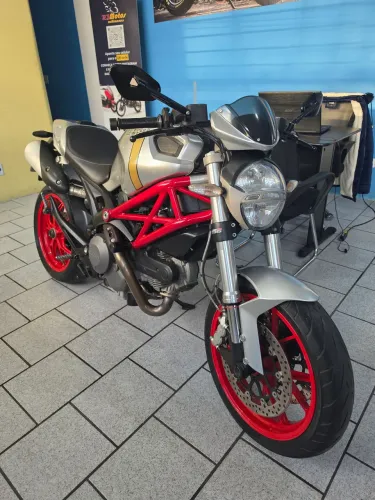 Ducati monster 796 ABS -impecável $26.990