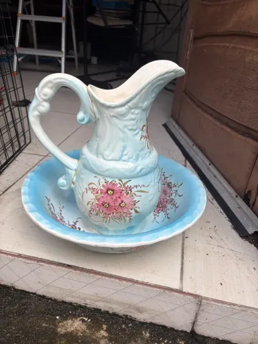 Antigo gomil com jarra em porcelana , pintado a mão ! Raridade antigo