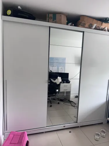 Armário roupeiro 3 portas com espelho 