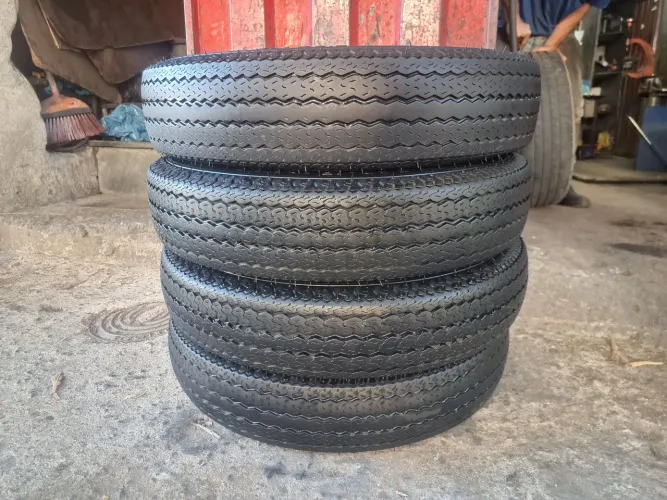 Pneus p fusca original Pirelli 5.60 15