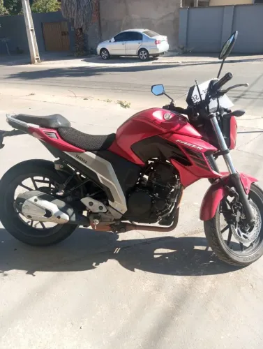 Vende se fazer 250 cc