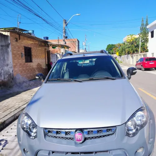 Fiat Strada Adventure1.8/ 1.8 Locker Flex CD 2015