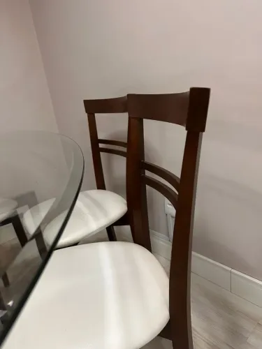 Mesa com tampo de vidro 6 cadeiras