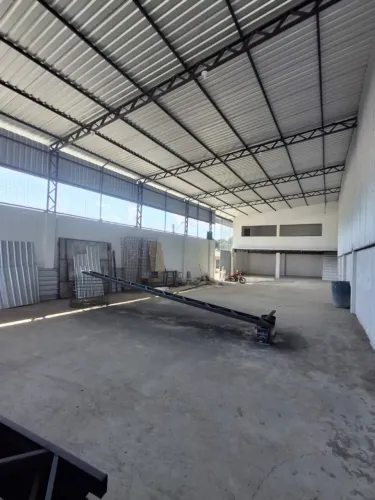 Galpão/Armazém 350m² c/ Mezanino no Castanheiras proximo ao Distrito