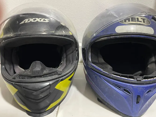 Capacetes semi novos