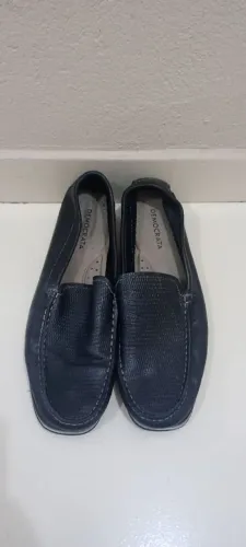 Sapato masculino. Da marca democrata