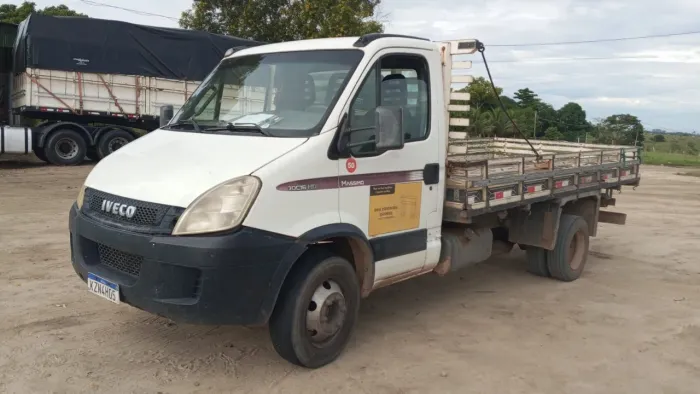 Caminhão Iveco máximos , pegar e trabalhar 