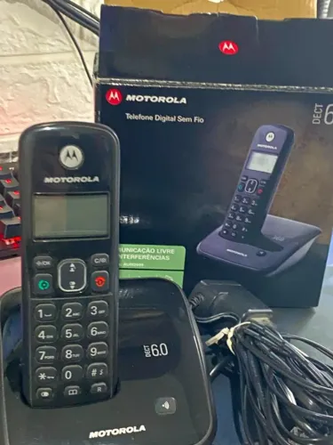 Telefone Sem Fio Motorola AURI2000 DECT 6.0 com Caixa