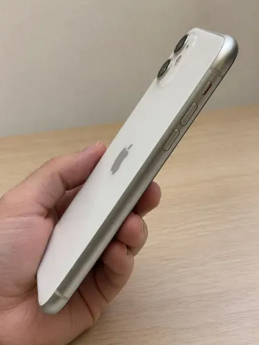 iPhone 11 branco 64Gb