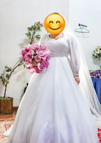 Vestido de noiva completo