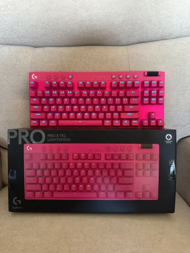 Teclado Pro X TKL LIGHTSPEED ROSA