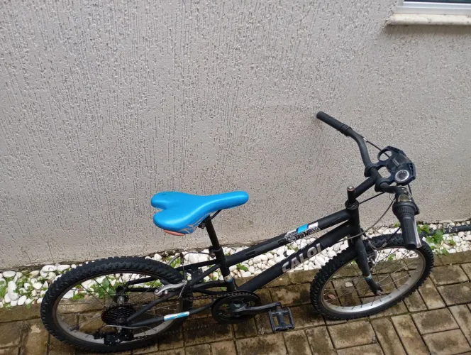 Bicicleta Caloi Hot Wheels