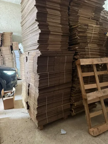 CAIXAS DE PAPELÃO NOVAS E SEMI NOVAS - R$6 O KG
