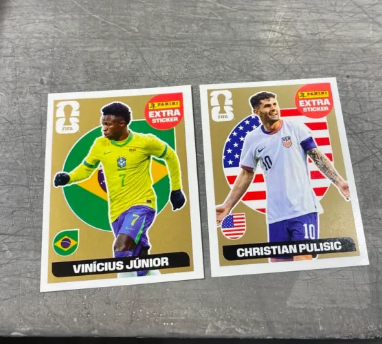 Figurinha Legend ouro, Vinicius Júnior e chistian pulisic