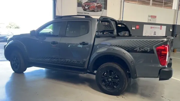Nissan Frontier Attac.cd 4X4 2.3 Bi-TB Die. AUT 2025