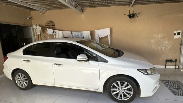 Honda Civic Sedan LXR 2.0 Flexone 16V Aut. 4P 2014