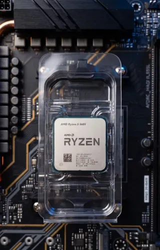 Ryzen 5 5600