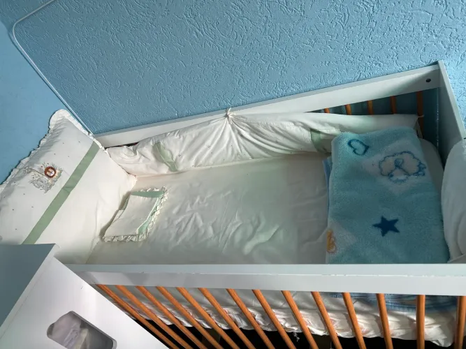 Berço Estilo Americano com Colchão para Bebê