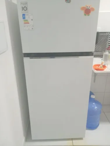 Vende-se geladeira
