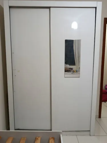 Guarda roupa de solteiro em MDF 